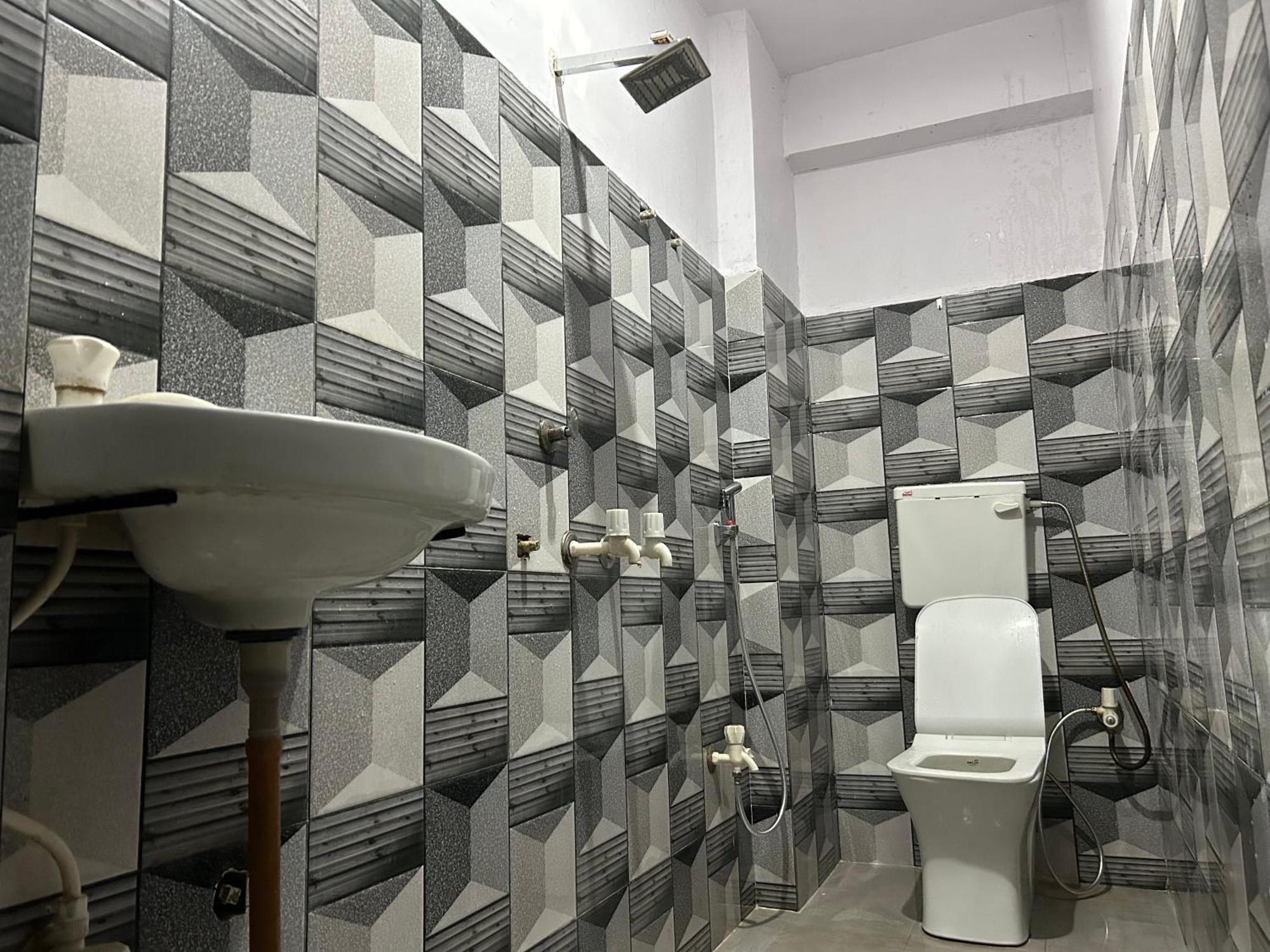 Allāhābād Junction Vishwanath Residencyヴィラ エクステリア 写真